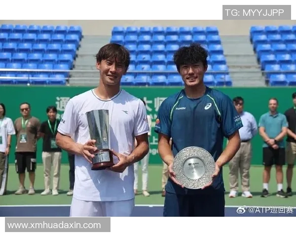 与杨军畅谈网球生涯的辉煌与挑战之路